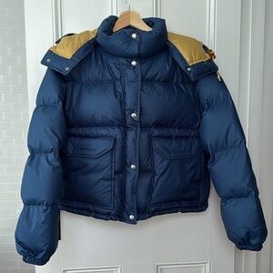 The North Face Women’s Sierra Down Short Puffer Jacket- Size Small